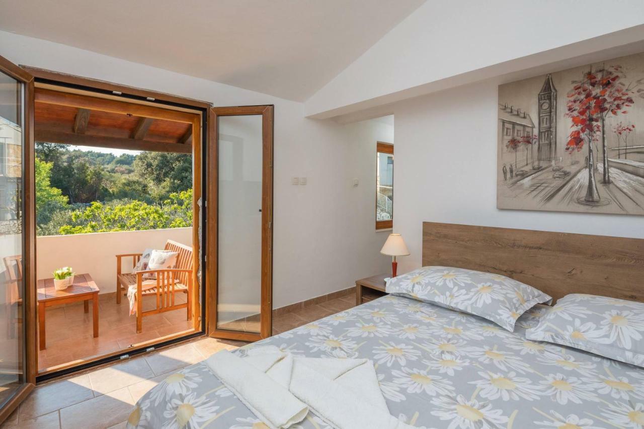 Villa Rogoznicka Oaza 2 à Rogoznica  Extérieur photo