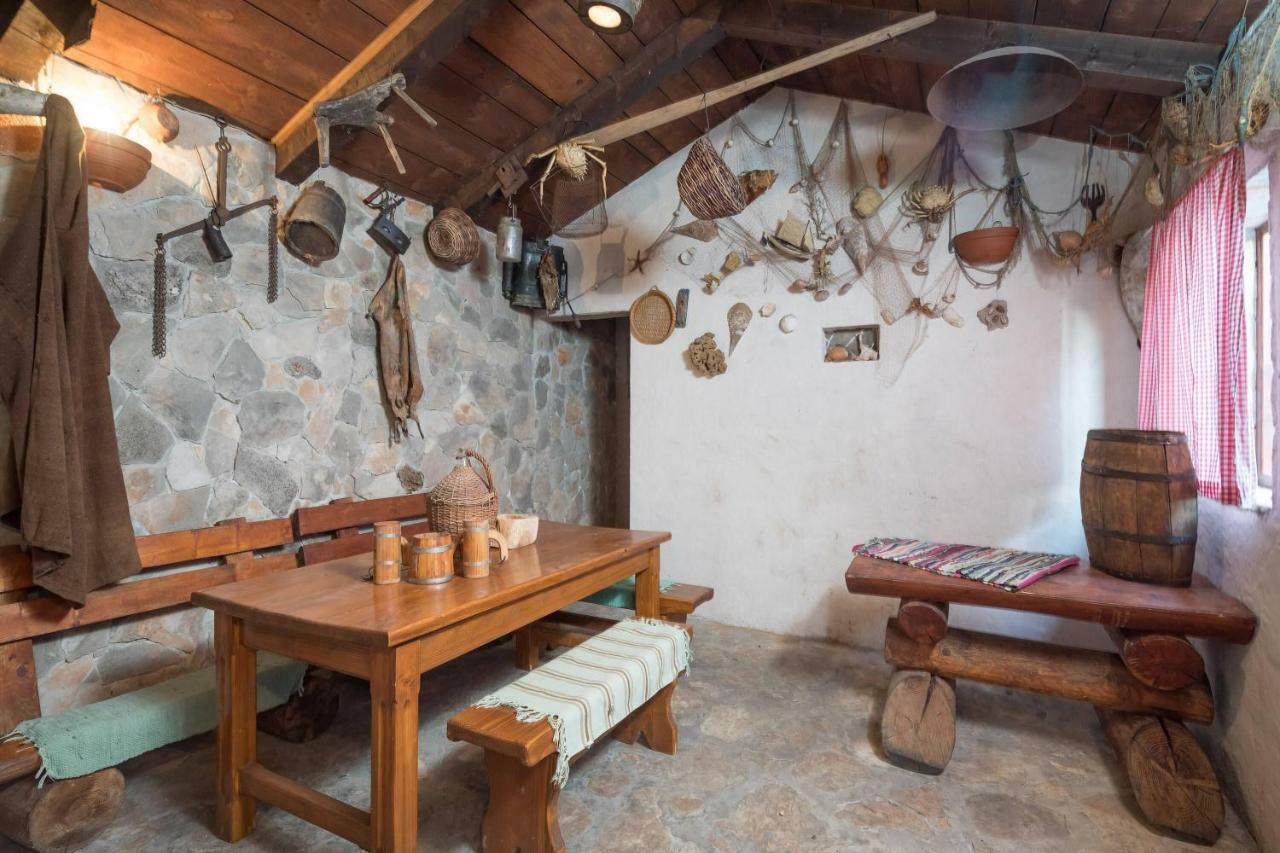 Villa Rogoznicka Oaza 2 à Rogoznica  Extérieur photo